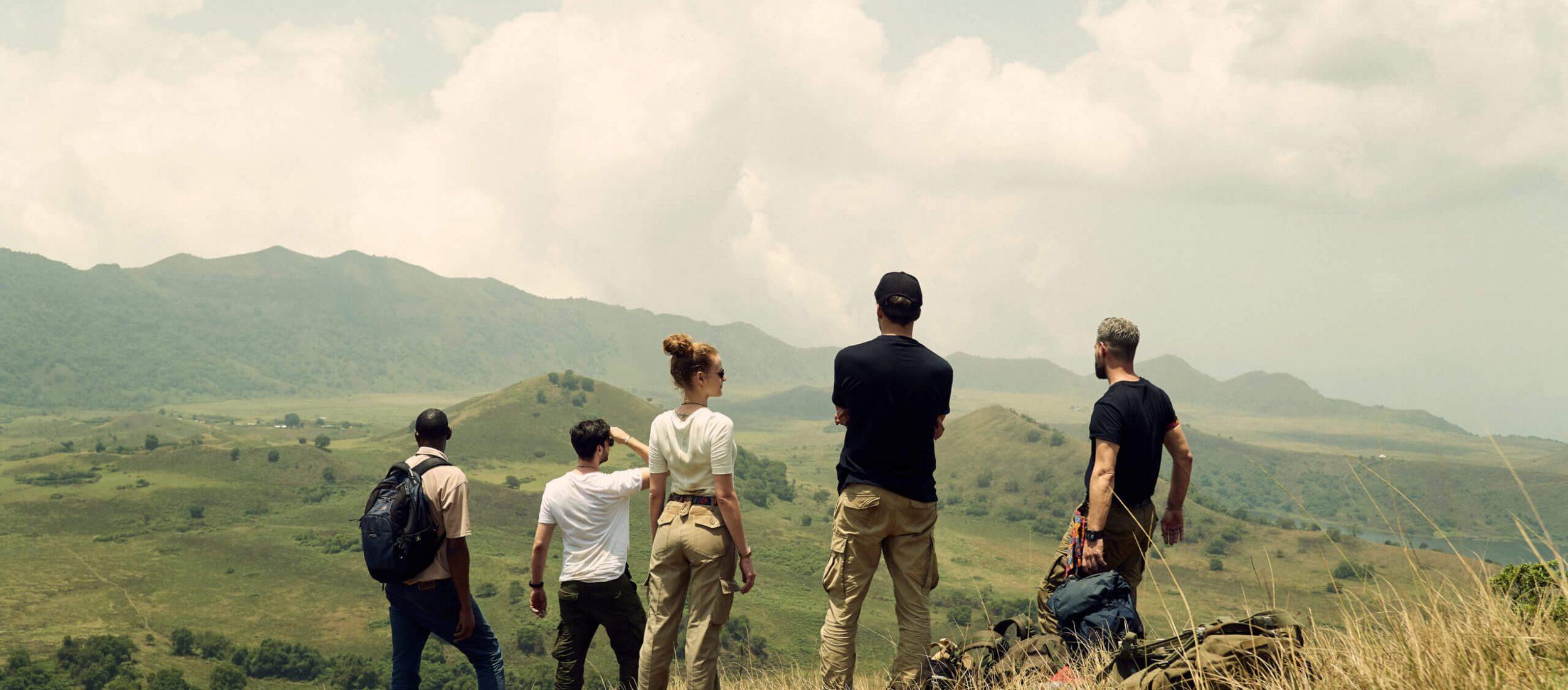 Das Vivi Kola Team auf einem Vulkan in Kamerun